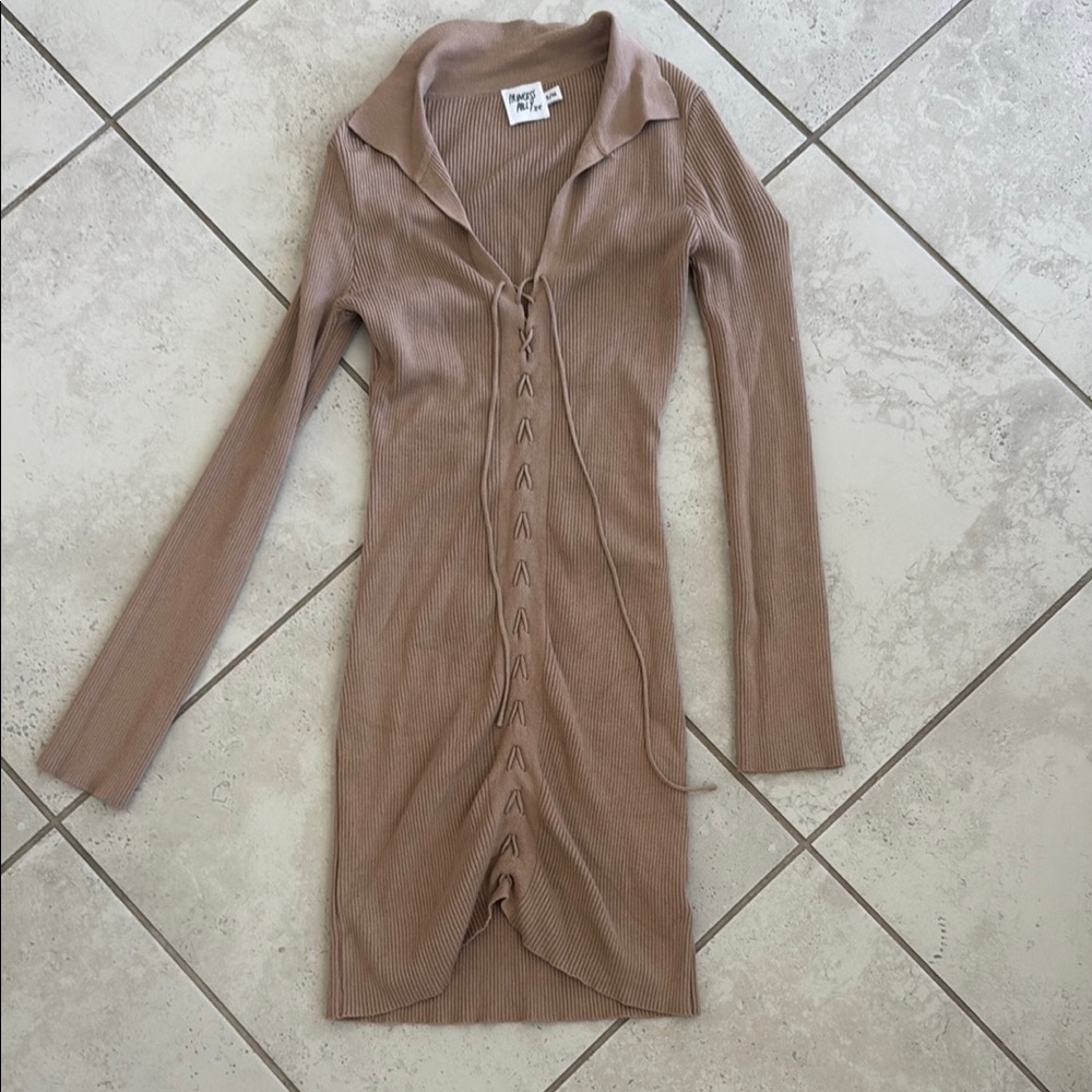 Elegant Tan Ribbed Dress